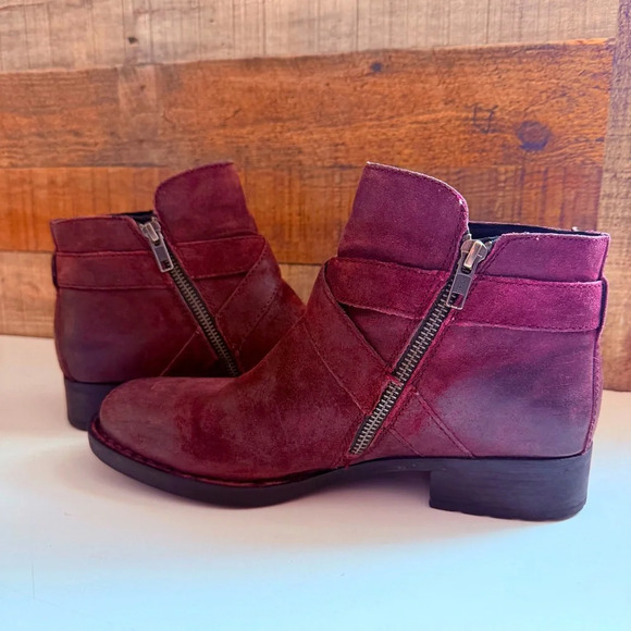 Born Trinculo Distressed Leather Ankle Boots - Burgundy - Picture 7 of 9